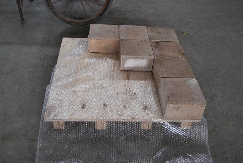 SKID RAIL BRICKS